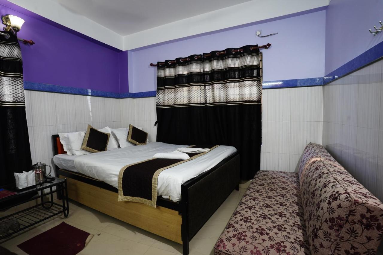 Tirupati Lodge Njp Siliguri Exterior foto
