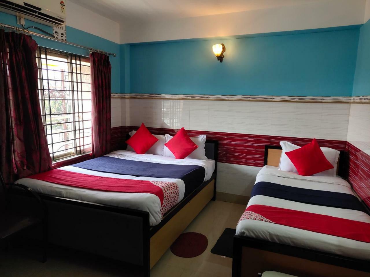 Tirupati Lodge Njp Siliguri Exterior foto