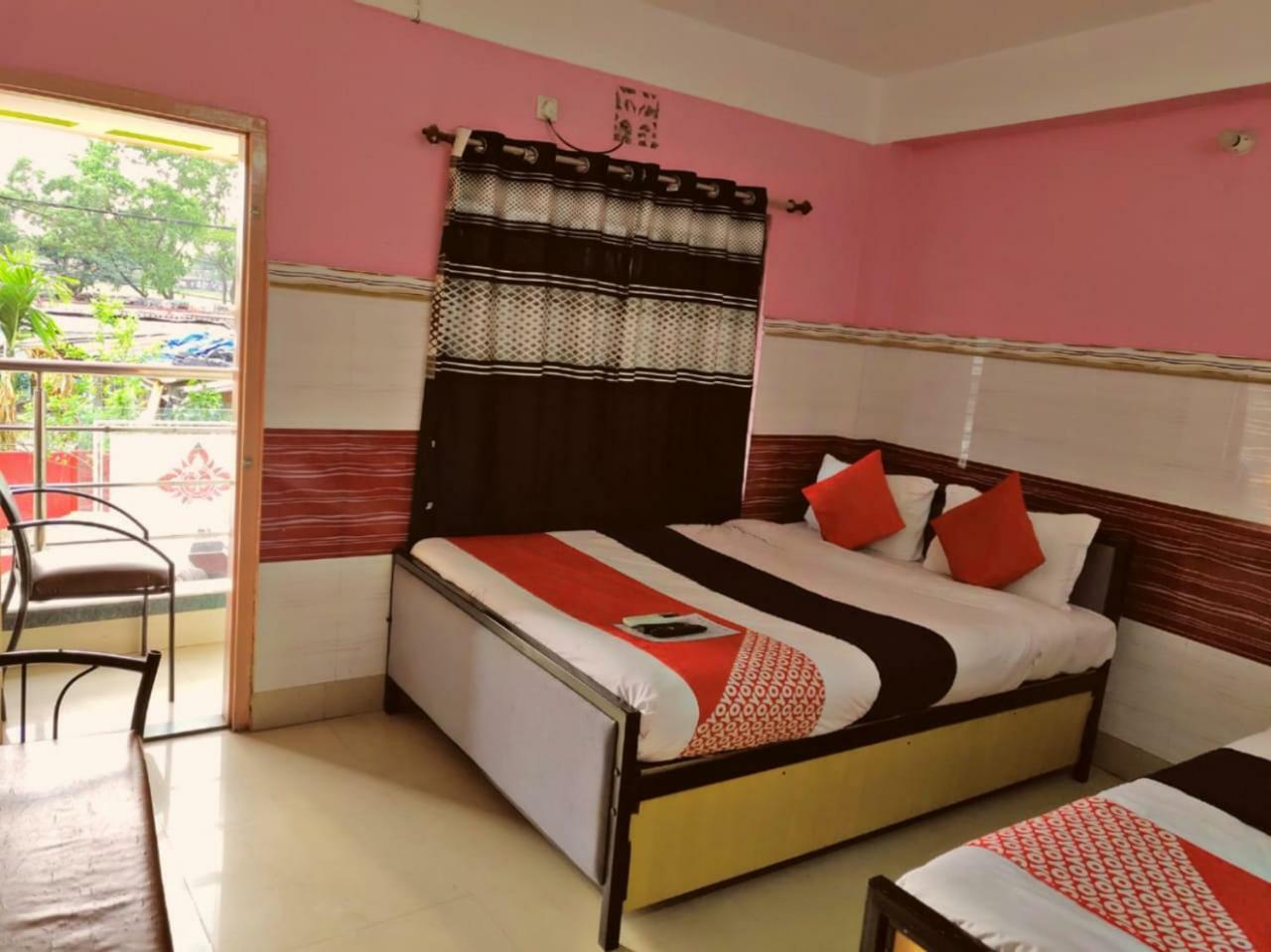 Tirupati Lodge Njp Siliguri Exterior foto