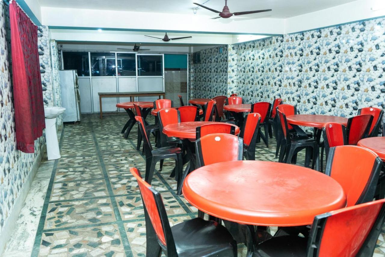 Tirupati Lodge Njp Siliguri Exterior foto